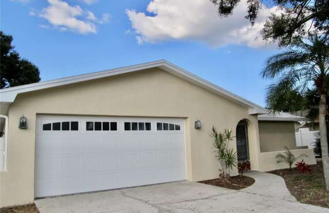 11275 90TH TERRACE - 11275 90th Terrace, Seminole, FL 33772