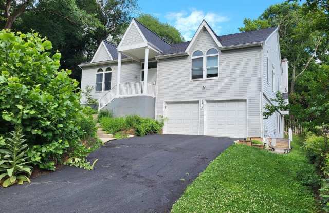 3313 MOLINE RD photos photos