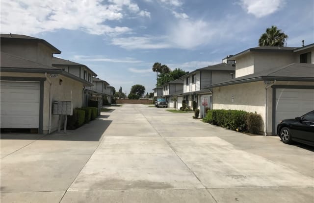 8512 Ramona Street 1/2 - 8512 Ramona St, Bellflower, CA 90706