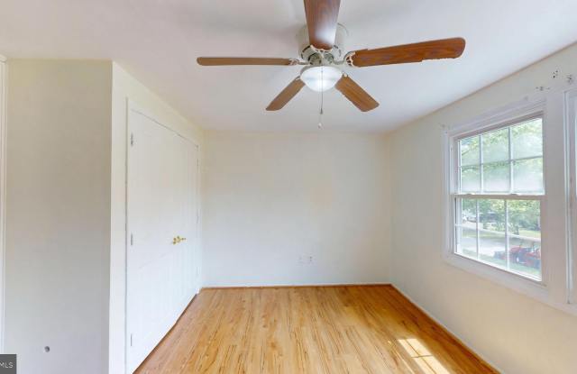 4025 CHELMONT LANE photos photos