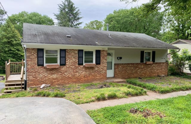 1013 Lockland Avenue - 1013 Lockland Avenue, Winston-Salem, NC 27103
