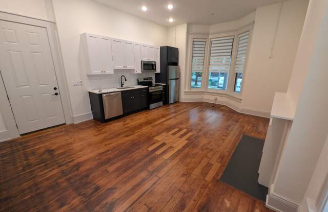 Beautifully Renovated, Elegant Apartments in Historic Covington photos photos