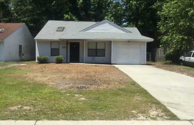 Cute 2 Bedroom 1 Bath Home photos photos