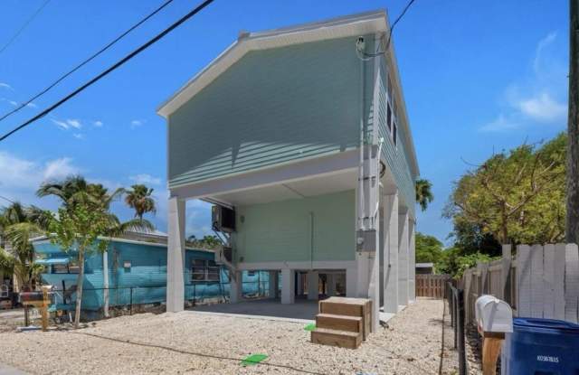 64 Ed Swift Road Gallery 1
