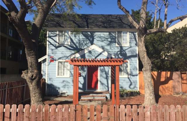 1025 Gladys Avenue - 1025 Gladys Avenue, Long Beach, CA 90804