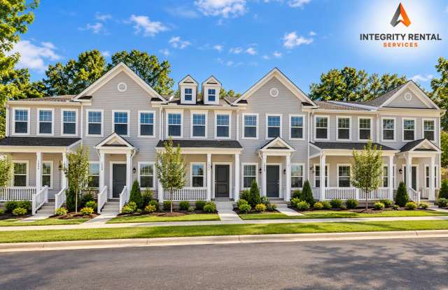 2Bd/2.5ba End Unit Townhome for Rent Near Downtown Mooresville | Move In Special 1 Month Free Gallery 1