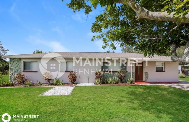 2713 East Cypress Avenue - 2713 East Cypress Avenue, Fort Myers Shores, FL 33905