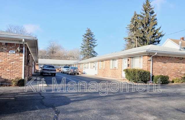 5517 Douglas photos photos