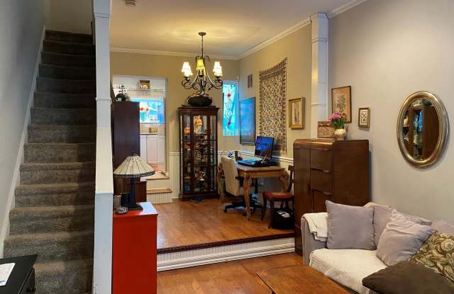 1016 CHRISTIAN STREET Gallery 3