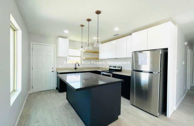 3802 Las Vistas Ln photos photos