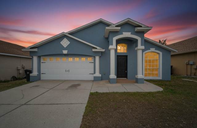 3 Bed | 2 Bath | 2-Car Garage, Great outdoor space! photos photos