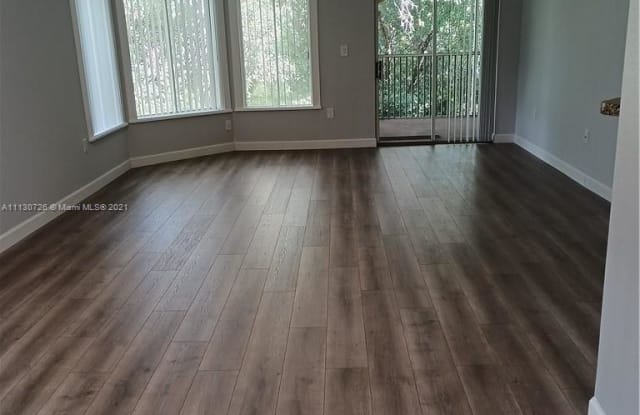 2642 NW 33rd St - 2642 NW 33rd St, Oakland Park, FL 33309