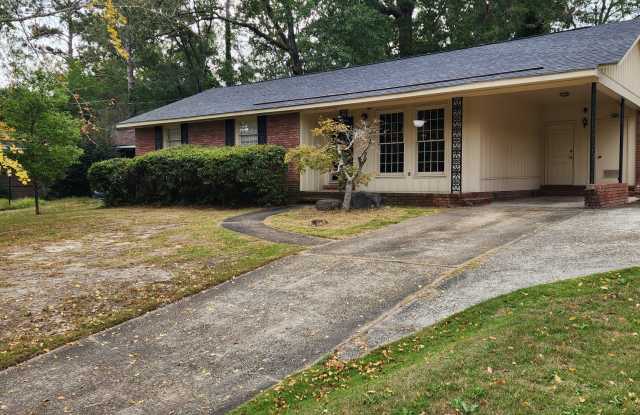 Turn the Key to Comfort Convenience. MOVE-IN SPECIAL!! - 3814 Meadowcliff Drive, Columbus, GA 31907 Turn the Key to Comfort Convenience. MOVE-IN SPECIAL!! - 3814 Meadowcliff Drive, Columbus, GA 31907