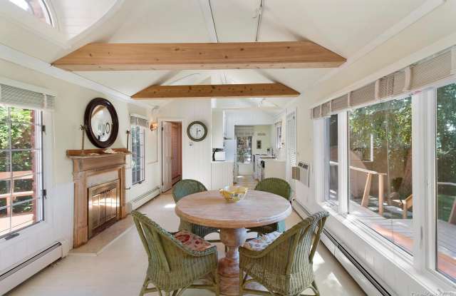 42 Towd Point Road Gallery 4