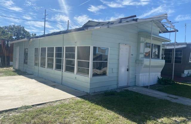 44 Circle Dr photos photos