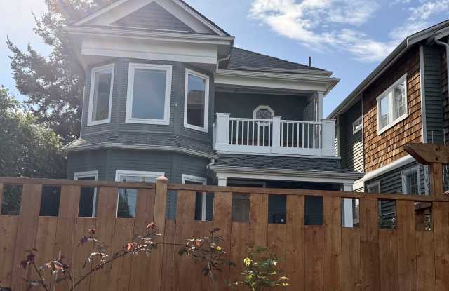 2119 6th Avenue West photos photos