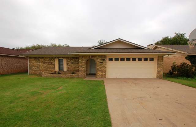 PRE-LEASING FOR JUNE: Great 3/2/2 in Northwest Lubbock photos photos