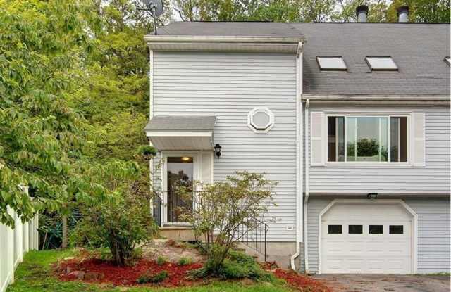 15 Jonathan Circle - 15 Jonathan Circle, Worcester, MA 01604