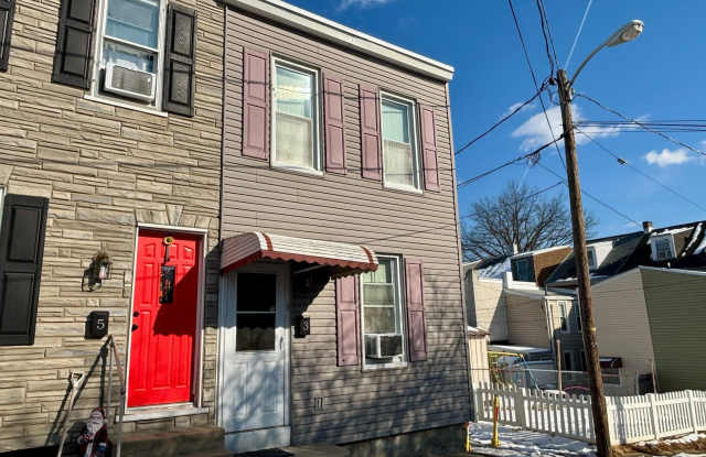 3 GRAPE Street photos photos