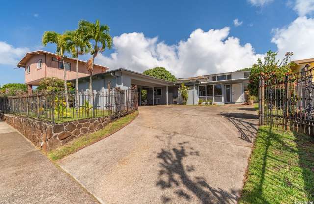 Fully Renovated 1BR/1BA/1PKG in Pearl City. photos photos