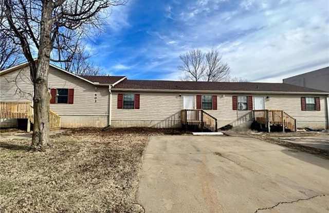 403  SE F  ST Unit #D - 403 Southeast F Street, Bentonville, AR 72712