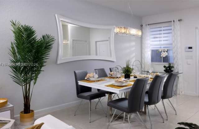 28561 SW 134th Ct Gallery 3