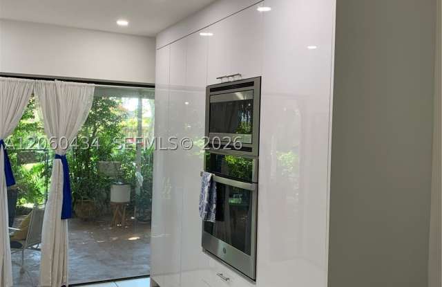 13656 SW 117th Ln Gallery 3