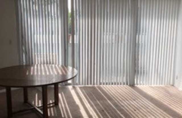 462 Seaward Road Gallery 3
