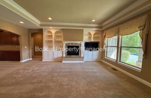1360 Turner Ct Gallery 2