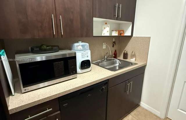 13 S Royal Poinciana Blvd photos photos