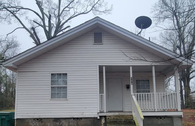 208 N. Hospital St - 208 North Hospital Street, Greenwood, SC 29646