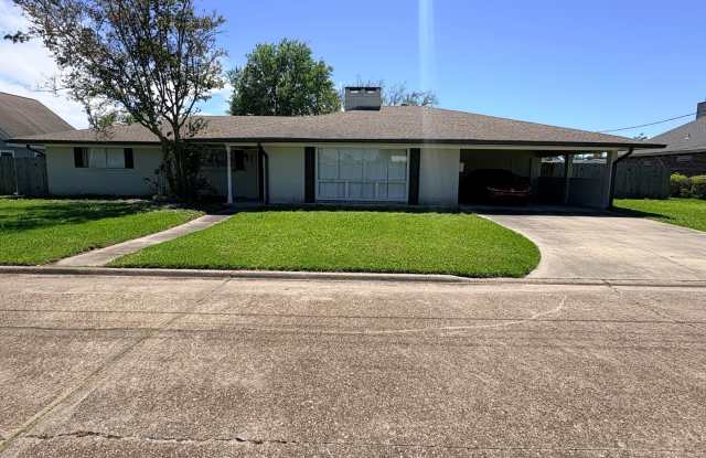 901 Fair Oaks Lane photos photos