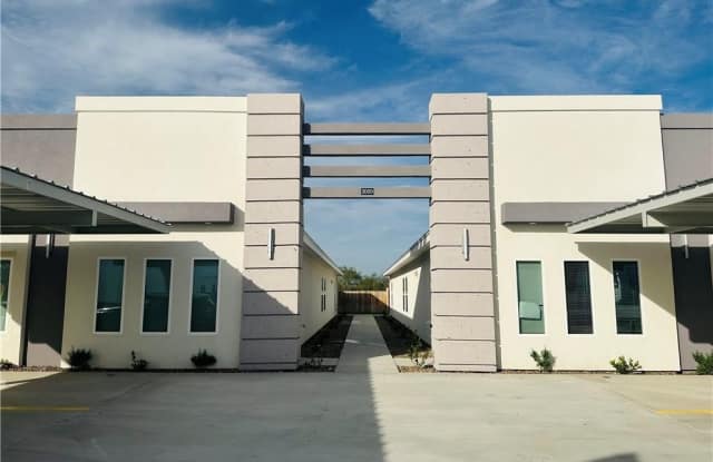 3009 W Driftwood Street Gallery 1