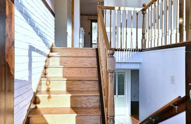 635 N Rumple Lane Gallery 2
