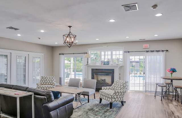 River's Edge Apartments photos photos