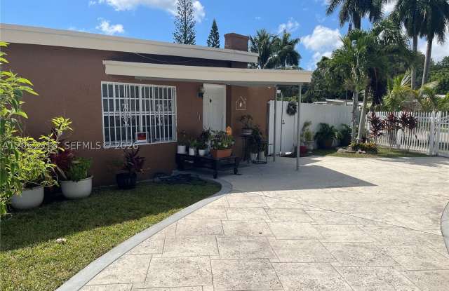 101 Miami Gardens Rd Gallery 1