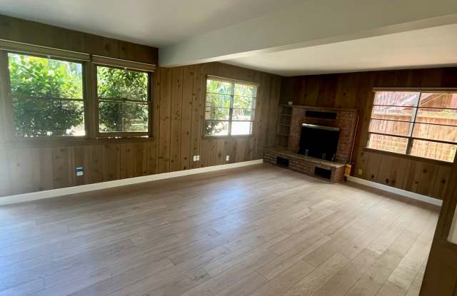 Leucadia Charming 1BD + Office Duplex w/Private Yard West of Hwy 101 photos photos
