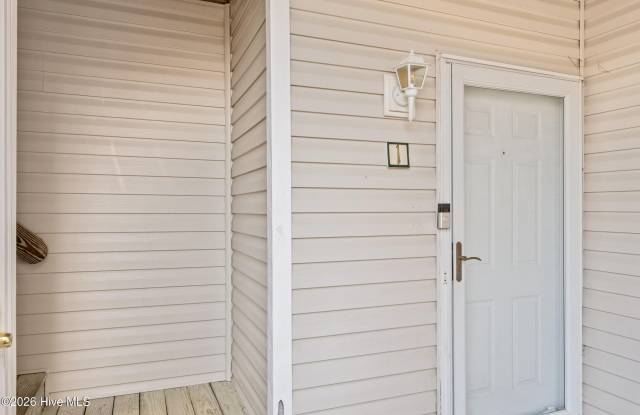 1604 Willoughby Park Court Gallery 4