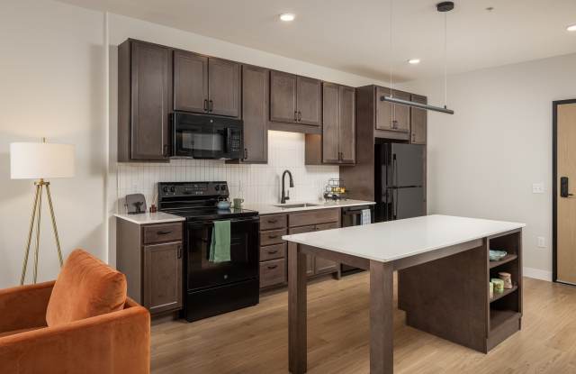 The Rosalyn - Senior & Affordable Housing Gallery 2