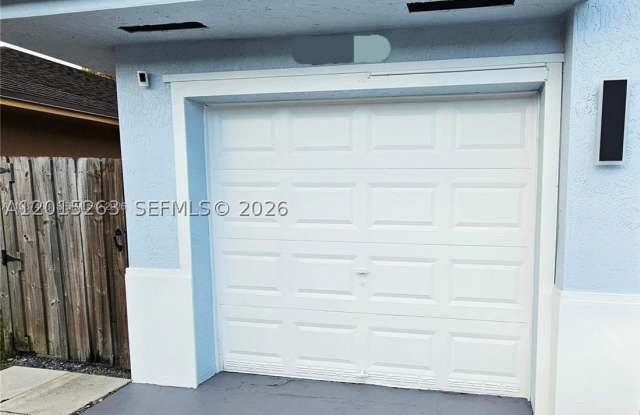 20100 NW 37 Gallery 1
