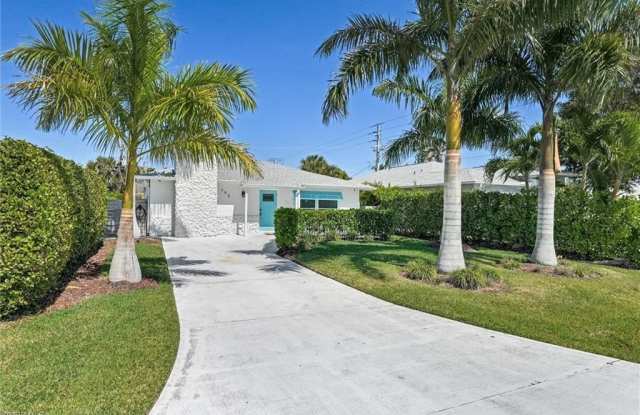 795 94th Ave N photos photos