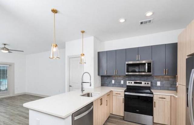 1932 E Parmer Ln Gallery 2