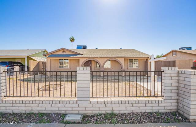 8107 W COLLEGE Drive - 8107 West College Drive, Phoenix, AZ 85033