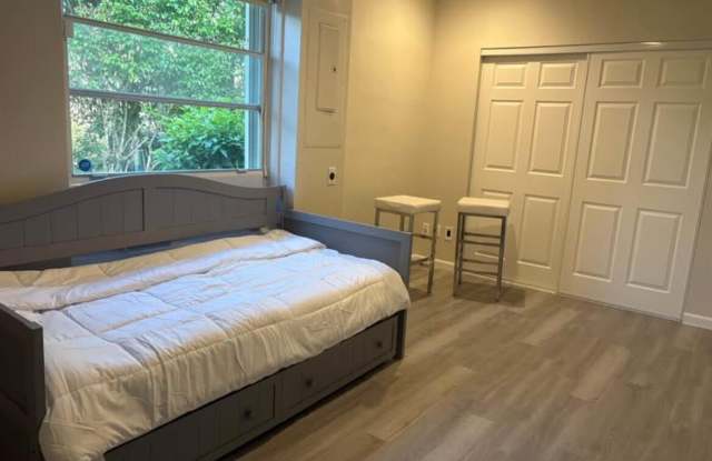 1690 Corsica Dr photos photos