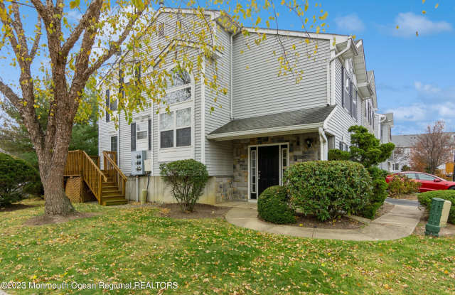 34 Chimney Court - 34 Chimney Court, Laurence Harbor, NJ 08879