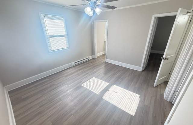 Small 2 bed 1 bath house close to downtown Kannapolis and the Research Campus Gallery 3