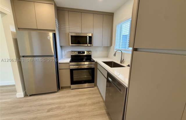 400 Waterway Dr S Gallery 4
