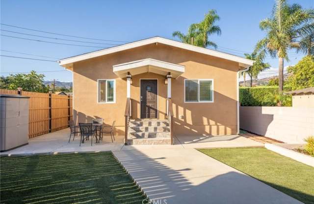 1355 Lawford Street photos photos