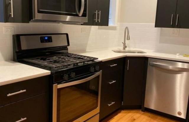 2939 N Kedzie Ave 3 - 2939 North Kedzie Avenue, Chicago, IL 60618
