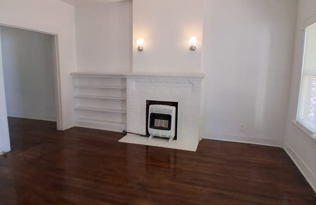 707 Baylor St - A Gallery 1